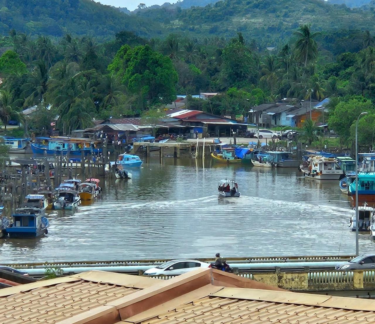 Based - Mersing Exterior photo